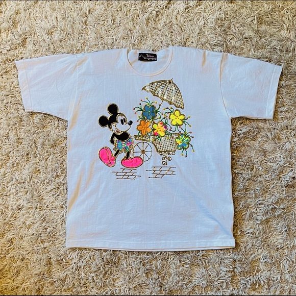 Disney 8s Vintage Puff Paint Tshirt 